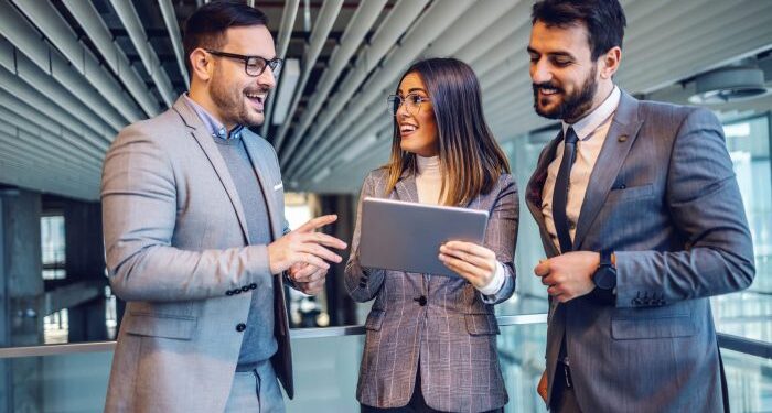 5 Reasons to Use a Commercial Real Estate Agent - Guiderock Commercial ...